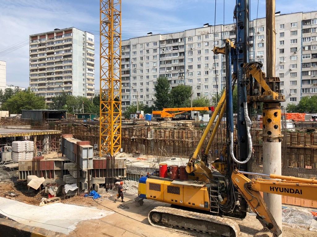 Установка буронабивных свай, Москва