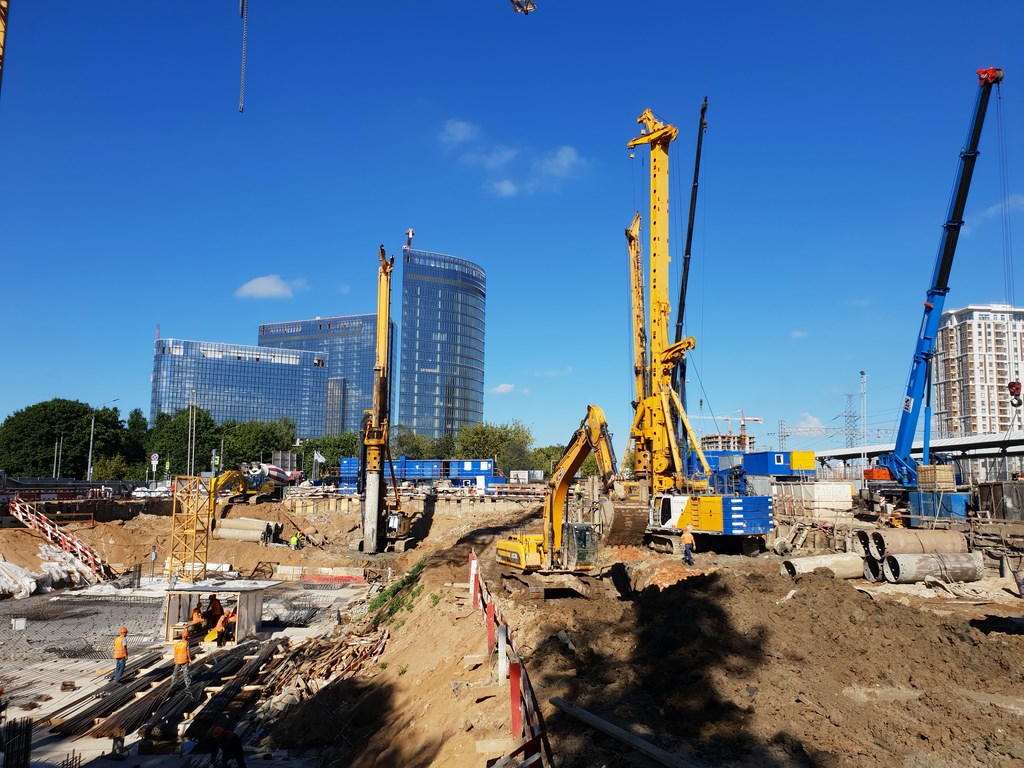 Строительство жилого комплекса по ул. 1-я Леонова, Москва